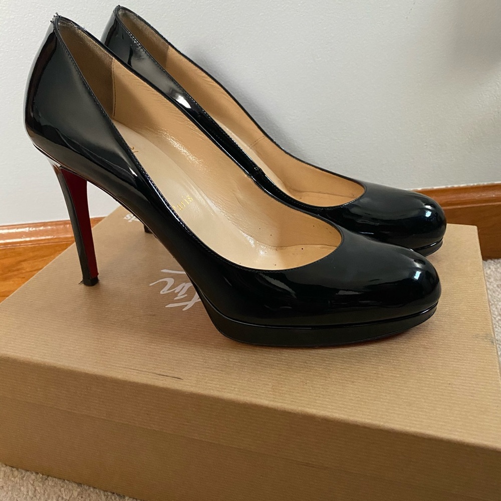 Christian Louboutin New Simple Pump